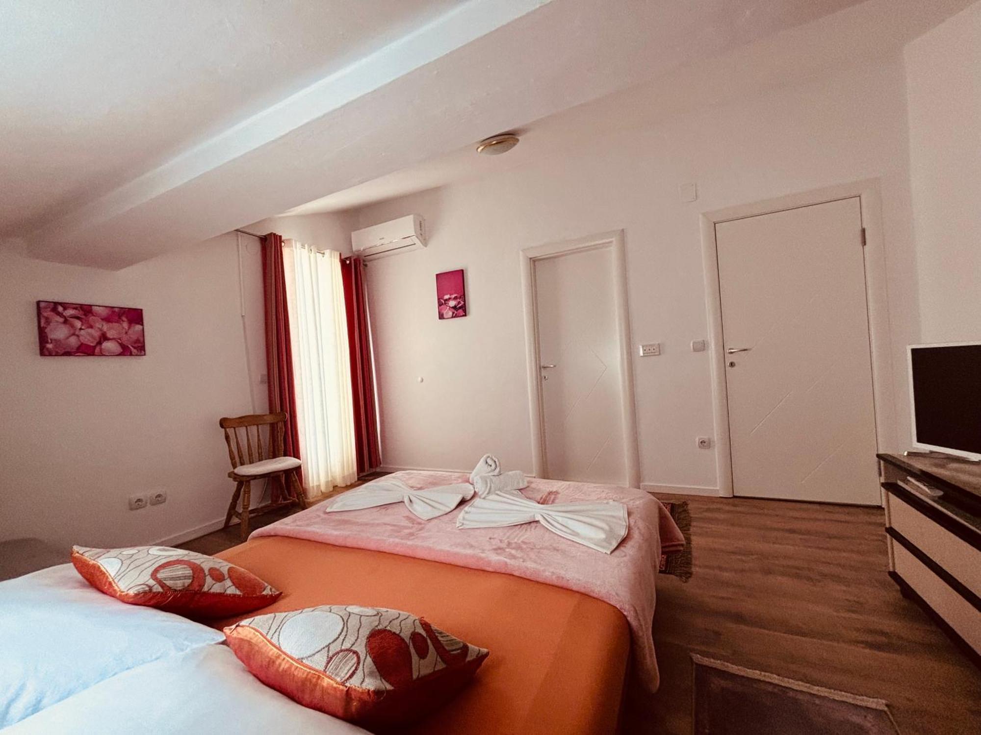 Rooms & App Minka Ядраново Екстериор снимка